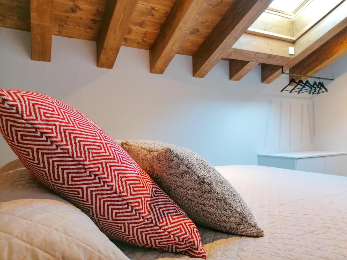 Apartament "El Castell" Casa Rural Cal Rialla Llívia Eksteriør billede