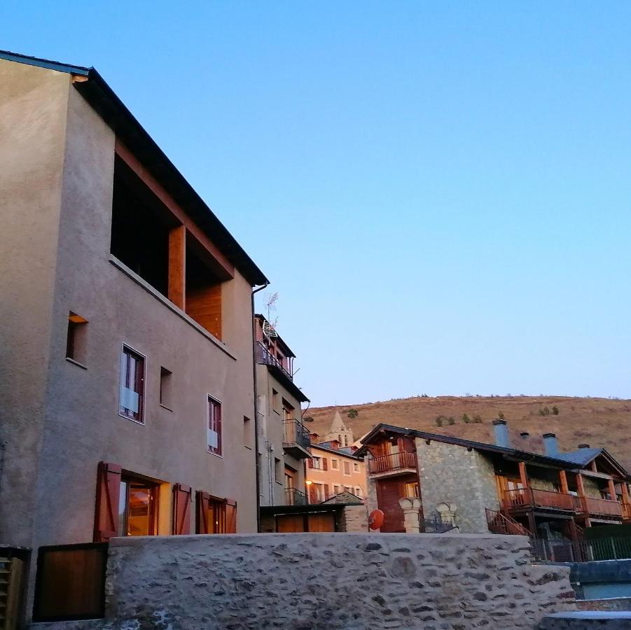 Apartament "El Castell" Casa Rural Cal Rialla Llívia Eksteriør billede