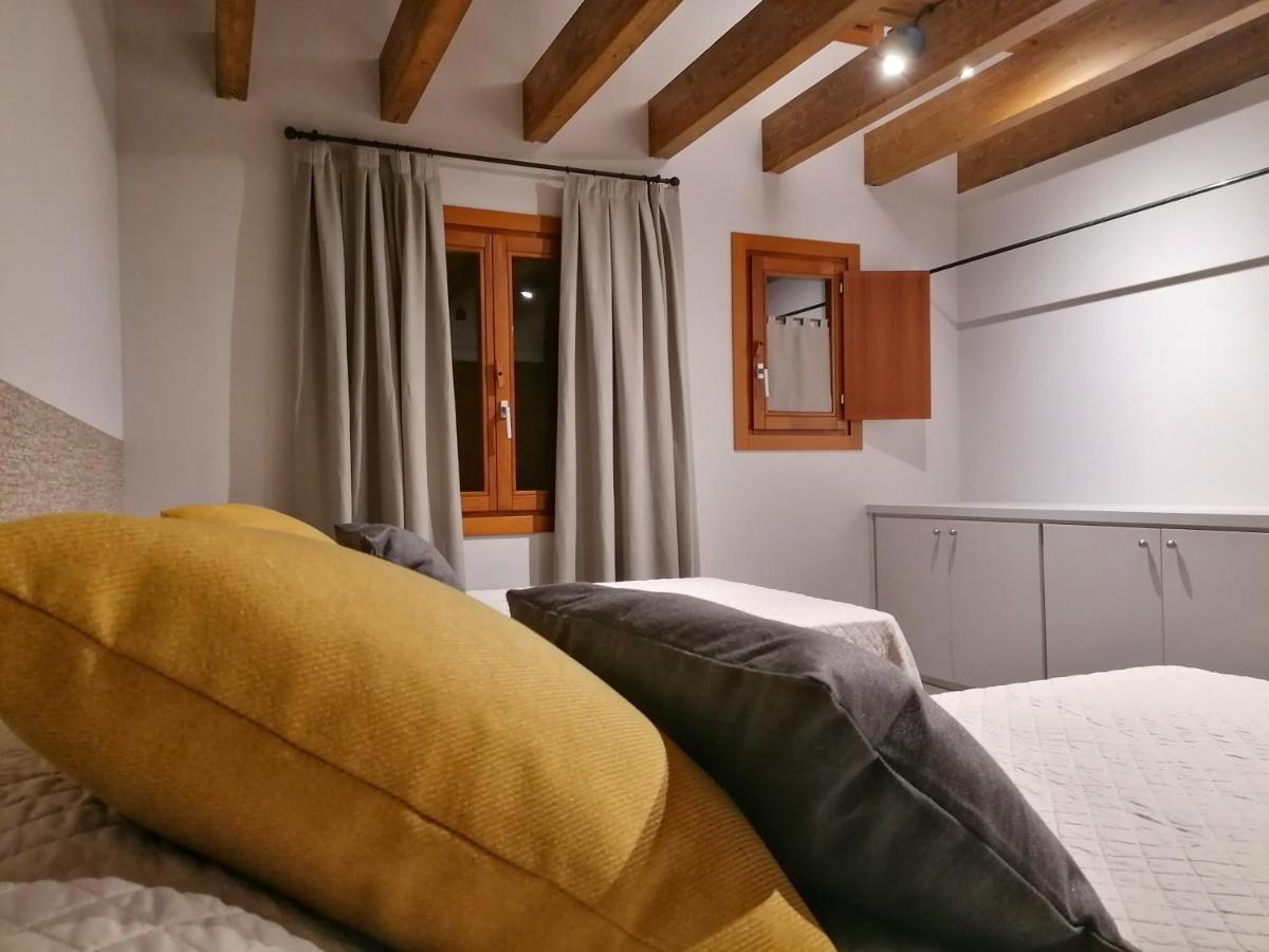 Apartament "El Castell" Casa Rural Cal Rialla Llívia Eksteriør billede
