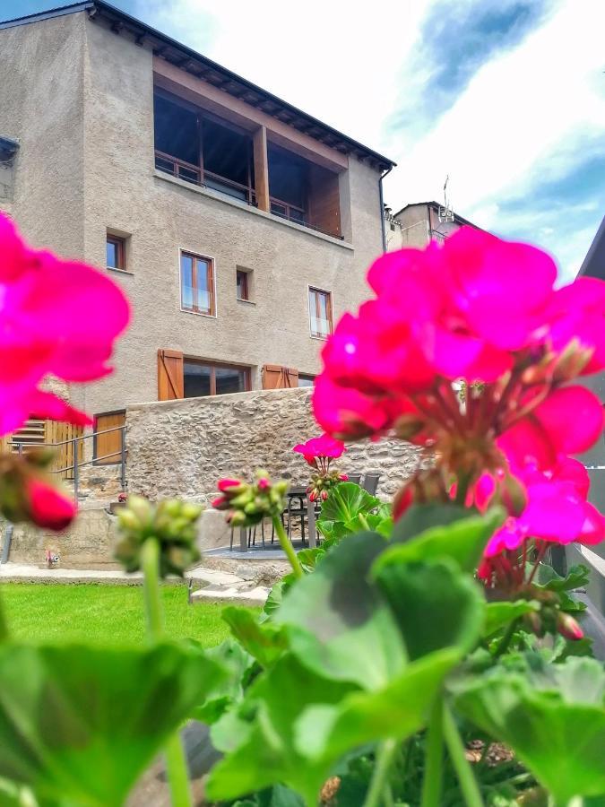 Apartament "El Castell" Casa Rural Cal Rialla Llívia Eksteriør billede
